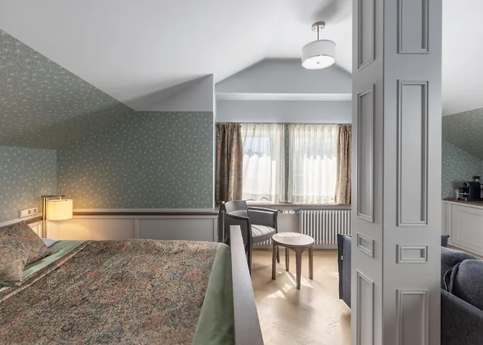 Roze Boutique Hotel