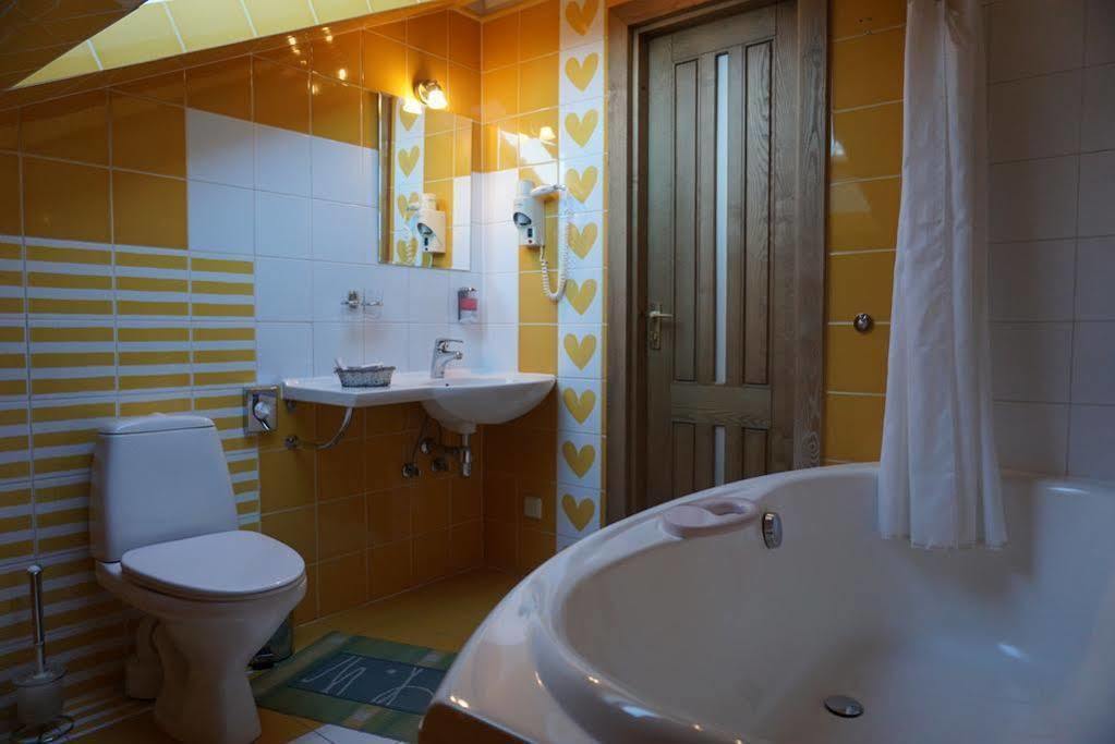 Roze Boutique 4*